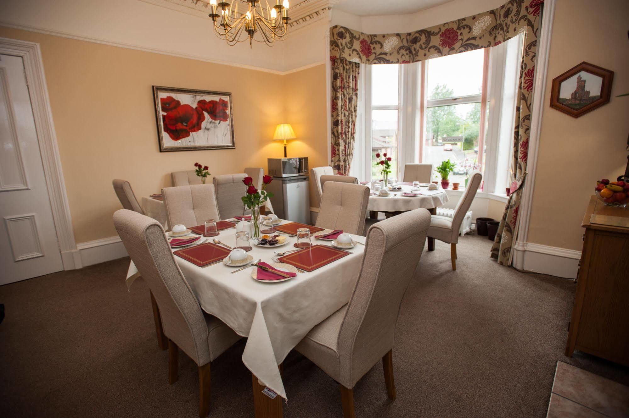 Dean Park Guest House Kilmarnock Exteriör bild