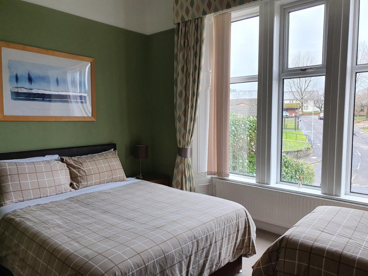 Dean Park Guest House Kilmarnock Exteriör bild